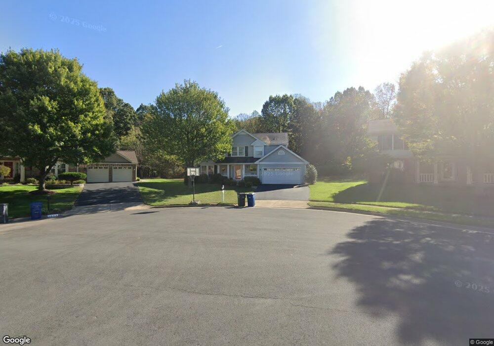 3605 Fishers Hill Ct, Fairfax, VA 22033 - photo 1