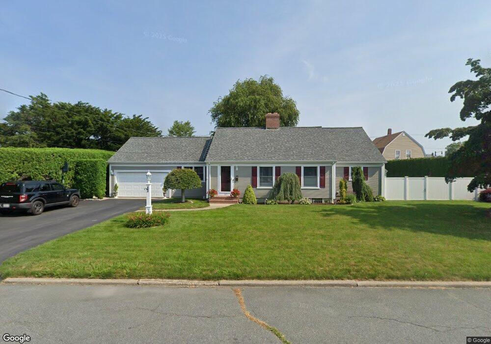 329 Grape St, New Bedford, MA 02740 - photo 1