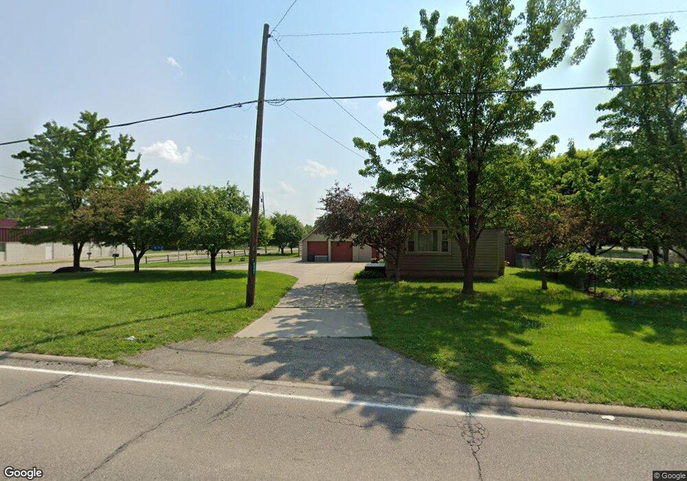 5331 Fenton Rd, Flint, MI 48507 - photo 1