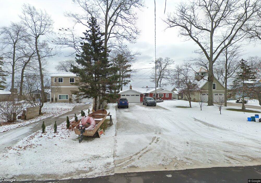 56 N Huron Rd, Au Gres, MI 48703 - photo 1