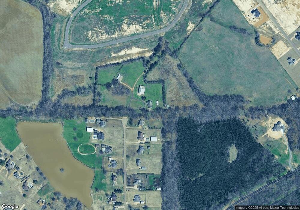 4004 Green Meadow Dr, Hernando, MS 38632 - photo 1