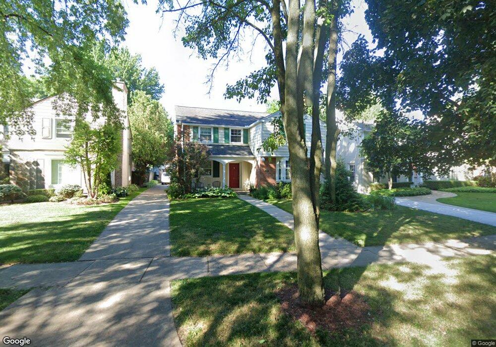 261 Lewiston Rd, Grosse Pointe Farms, MI 48236 - photo 1