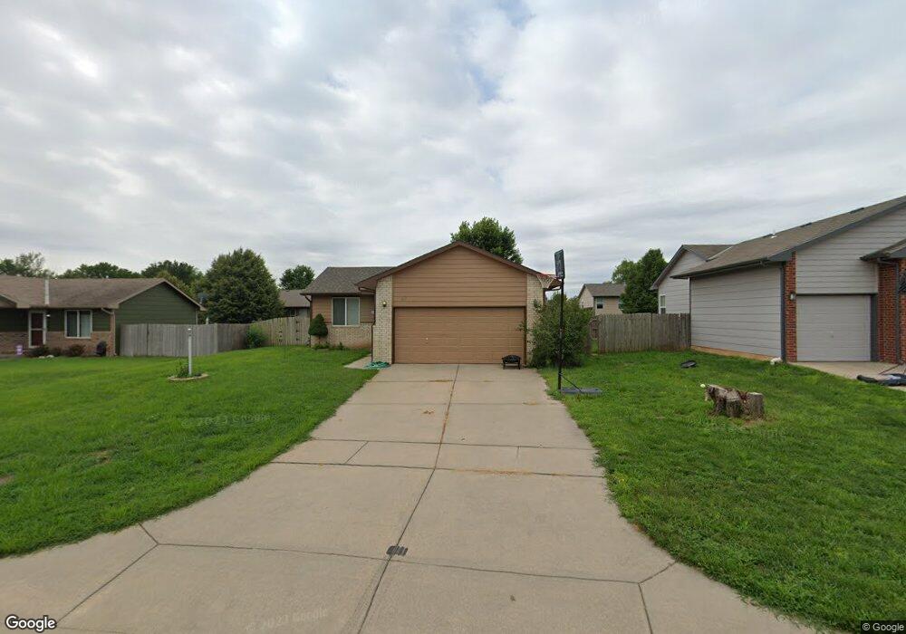 417 E Hickory St, Mulvane, KS 67110 - photo 1