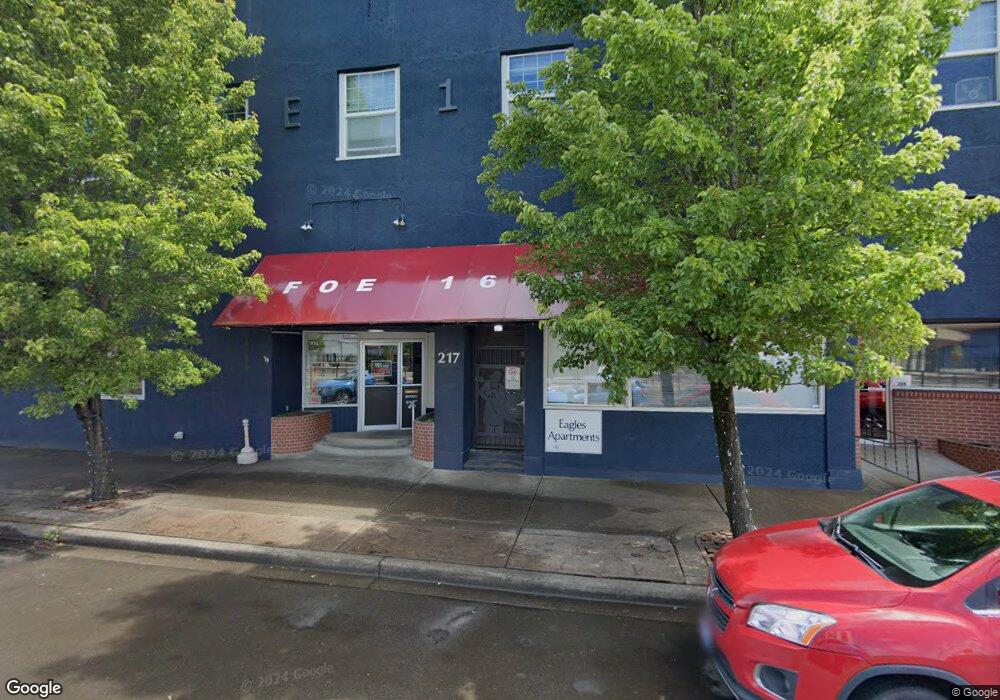 217 3rd St, Raymond, WA 98577 - photo 1