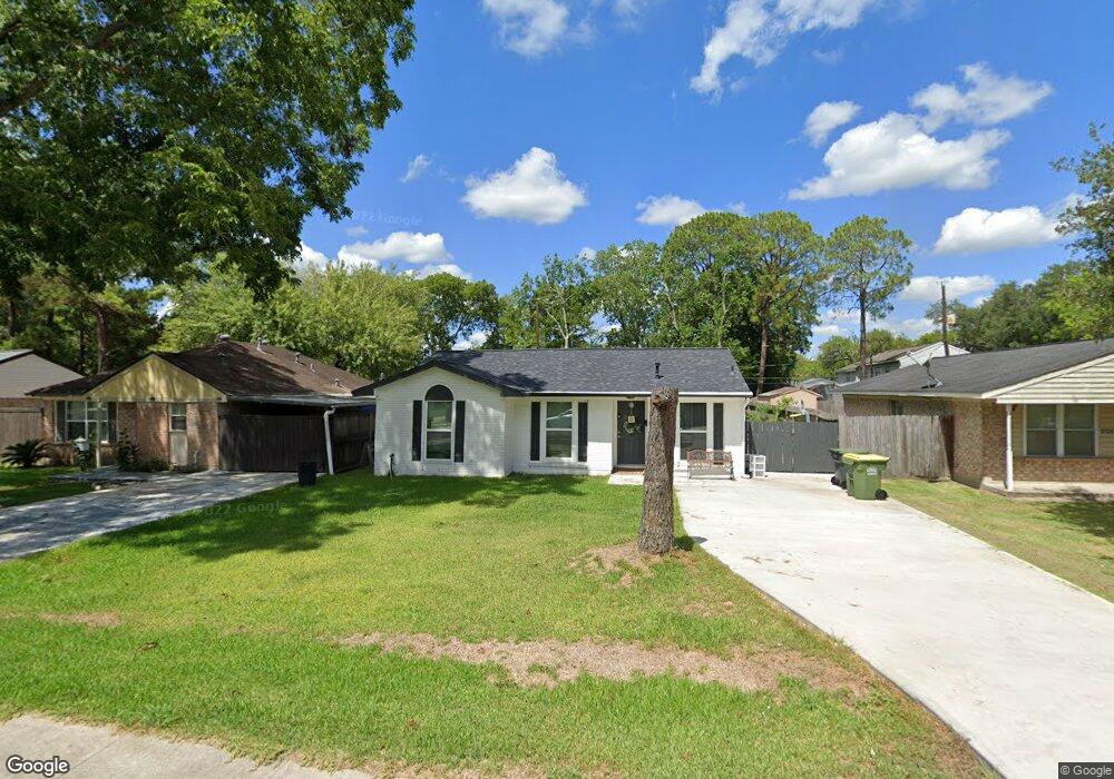2128 Pearland Ave, Pearland, TX 77581 - photo 1