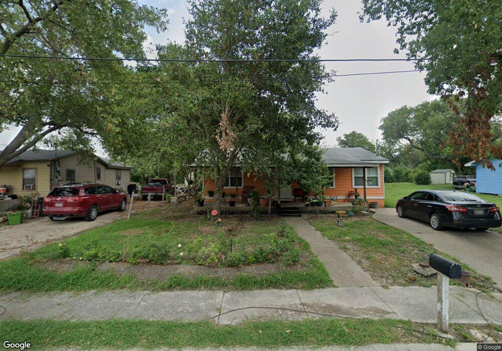 410 Laredo St, San Marcos, TX 78666 - photo 1