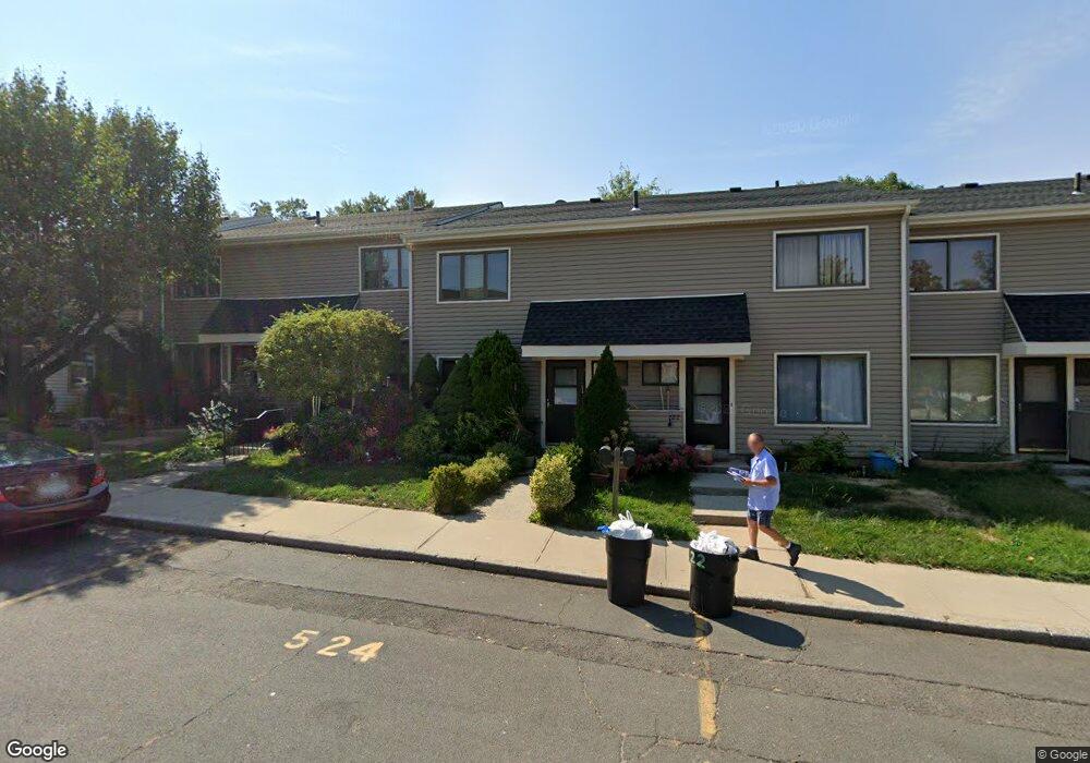 24 Arrowood Ct unit 524, Staten Island, NY 10309 - photo 1