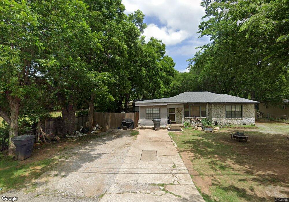 1529 3rd Ave NE, Ardmore, OK 73401 - photo 1