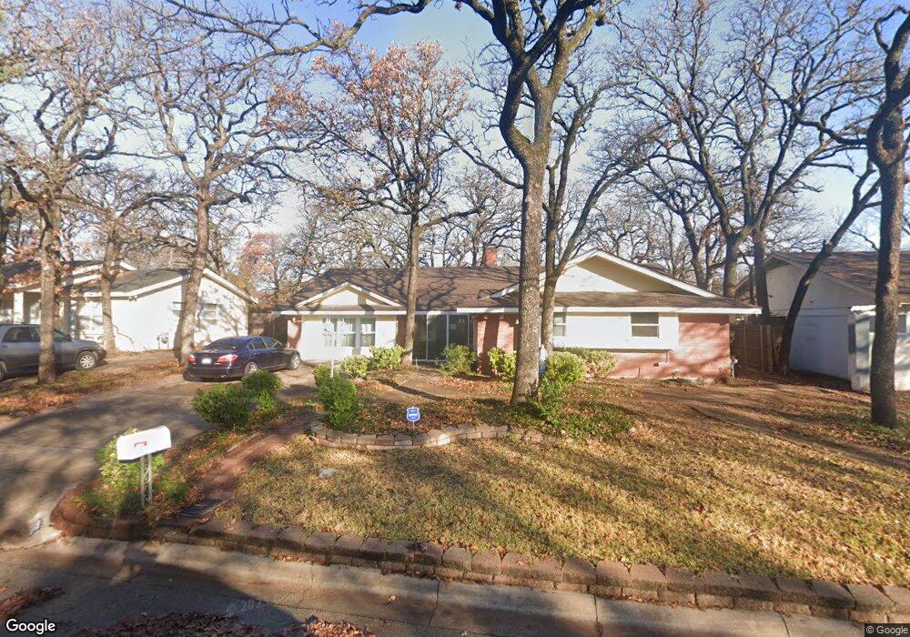 708 W Pleasantview Dr, Hurst, TX 76054 - photo 1