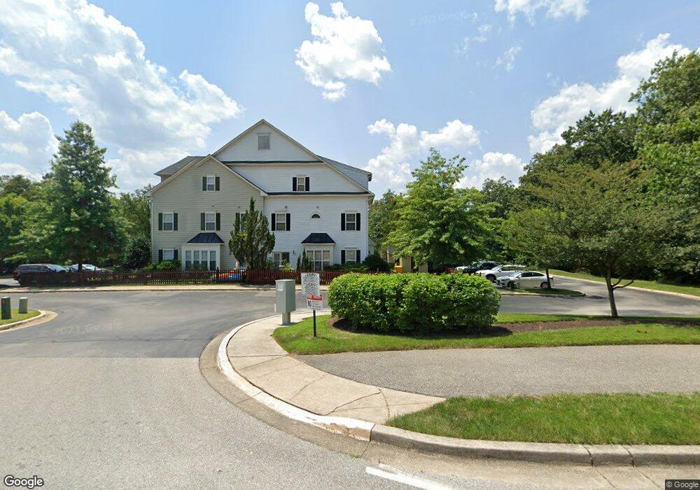 811 Oyster Ct, Odenton, MD 21113 - photo 1