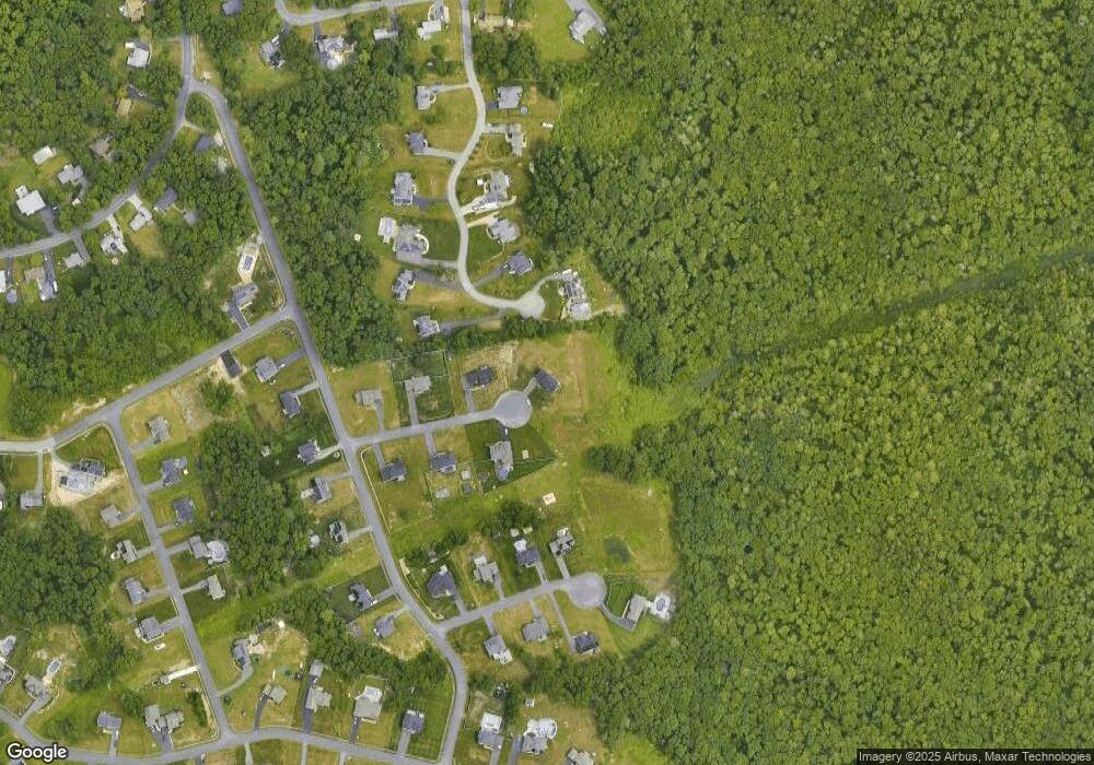 9 Grinnell Ct, Westport, MA 02790 - photo 1