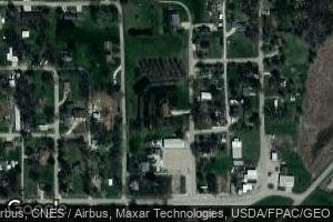 412 Maple St, Deloit, IA 51441