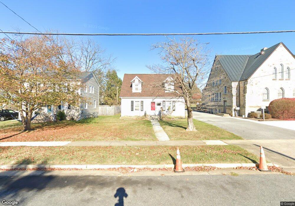 129 Dupont Cir, Waynesboro, VA 22980 - photo 1