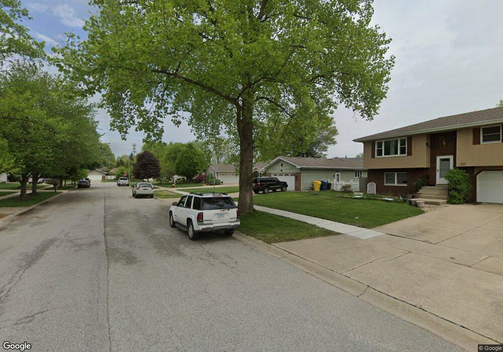 447 N Wright St, Griffith, IN 46319 - photo 1