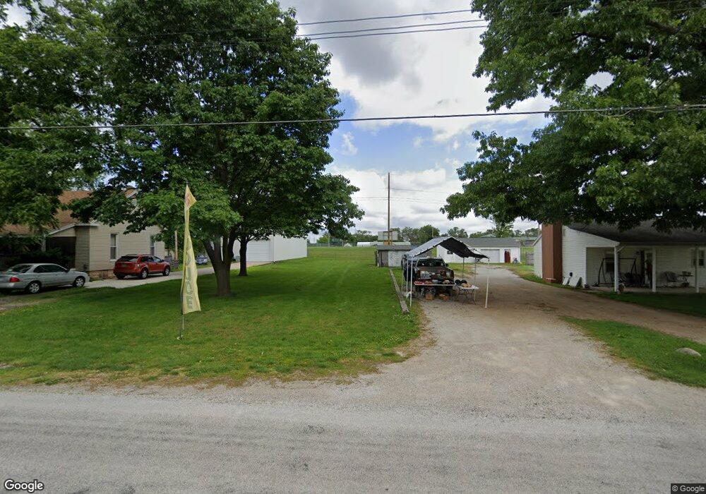 508 Richmond Ave, Mattoon, IL 61938 - photo 1