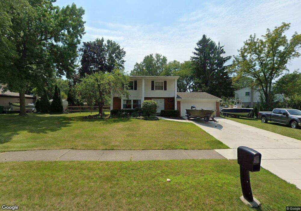 8527 Concord Rd, Grosse Ile, MI 48138 - photo 1