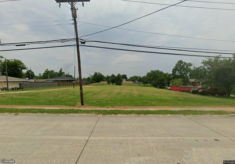 1510 W Sale Rd, Lake Charles, LA 70605 - photo 1