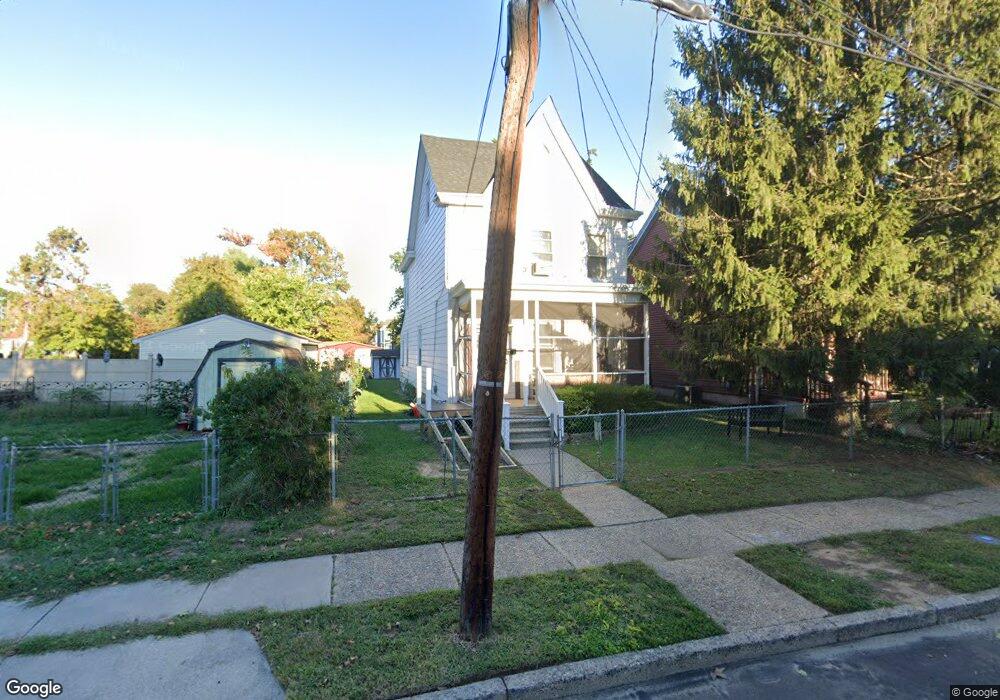 514 Spruce St, Beverly, NJ 08010 - photo 1