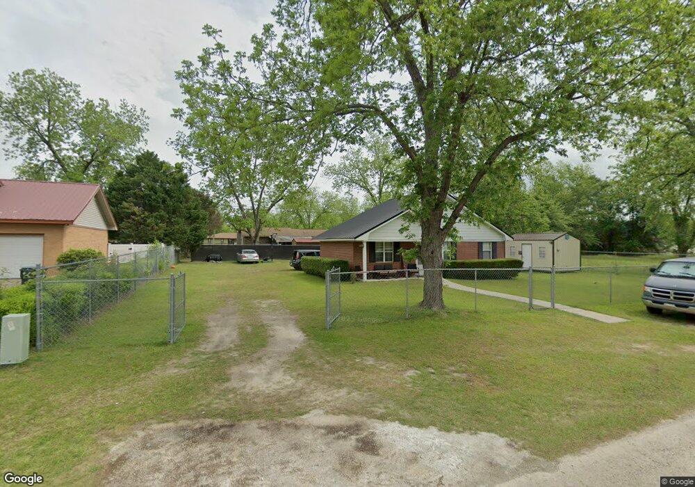 138 Royal Ct unit 11, Fitzgerald, GA 31750 - photo 1