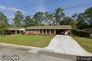 1215 Shawnee Dr, Waycross, GA 31501