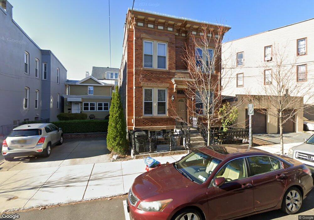 115 Maple St, Weehawken, NJ 07086 - photo 1