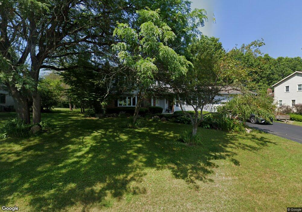 1309 Viewmont Dr, Schenectady, NY 12309 - photo 1