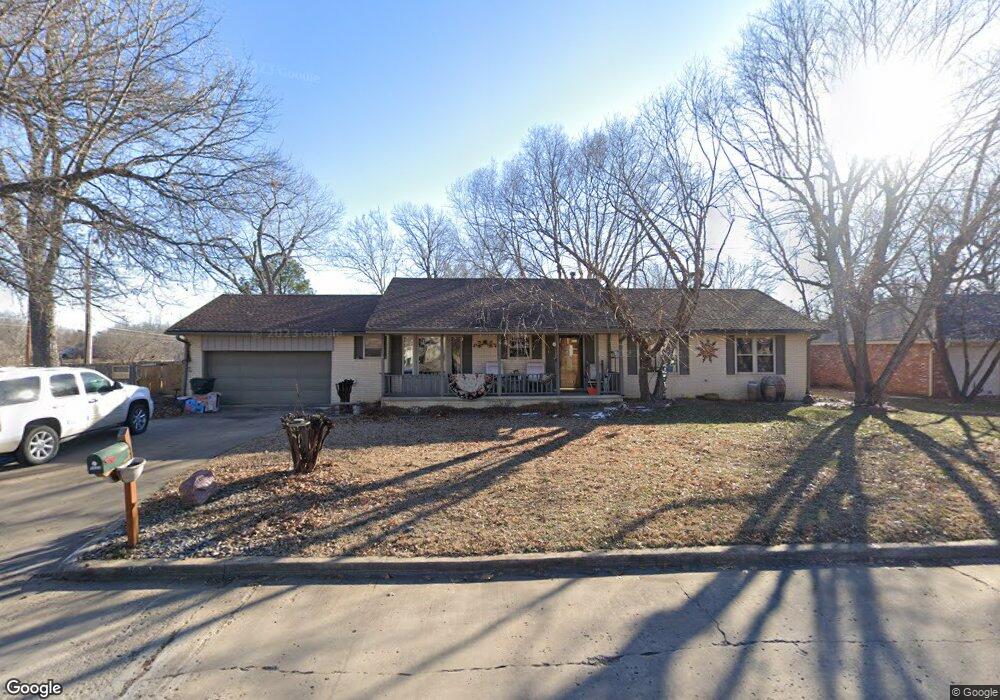 1322 Parkland Ave, Claremore, OK 74017 - photo 1