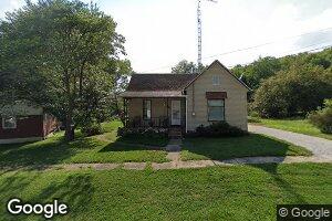 213 Massachusetts St, Browning, IL 62624