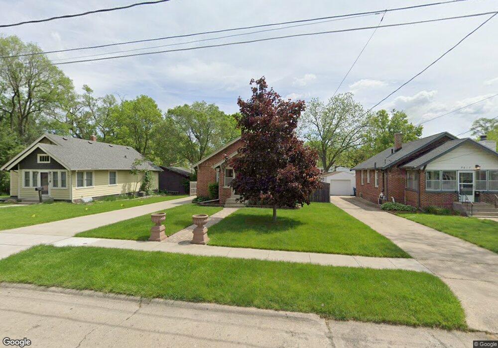 3021 48th St, Des Moines, IA 50310 - photo 1