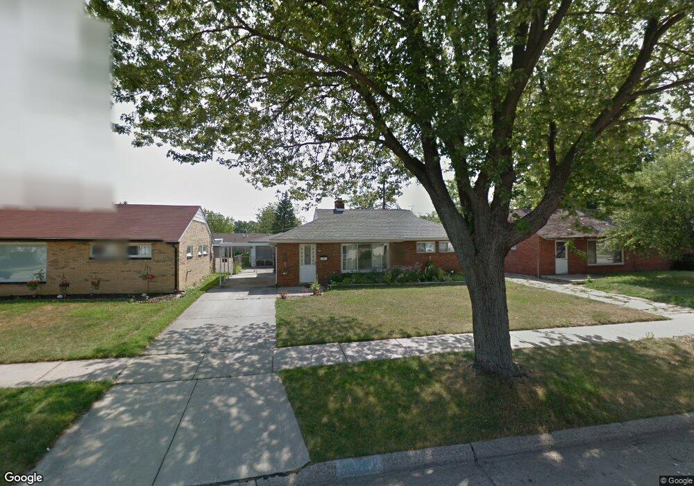 26262 Compson St, Roseville, MI 48066 - photo 1