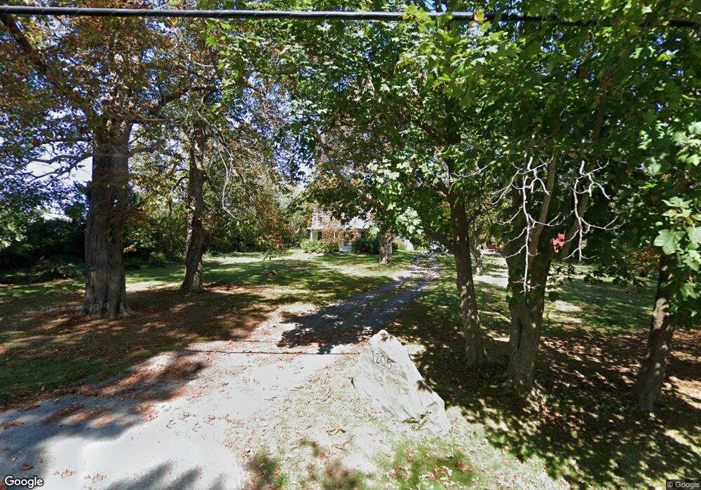 1206 Green End Ave, Middletown, RI 02842 - photo 1