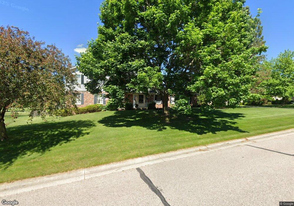 1369 Hickory Hollow Dr, Flint, MI 48532 - photo 1