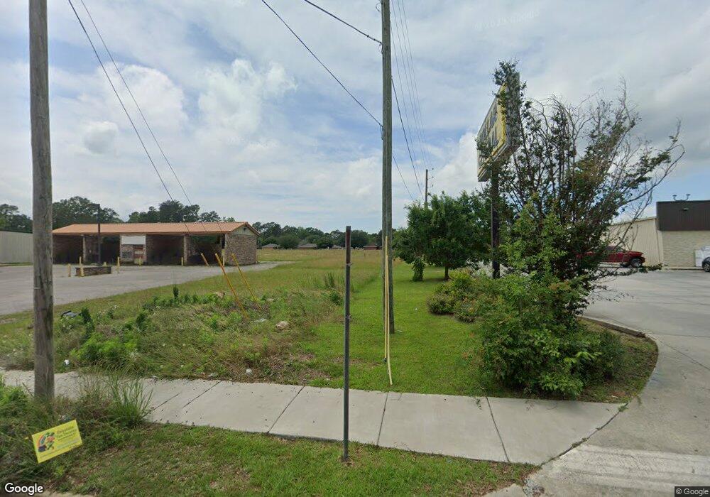 828 S 16th Ave, Laurel, MS 39440 - photo 1