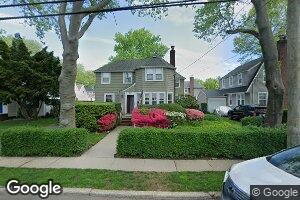 27 Salisbury Ave, Garden City, NY 11530