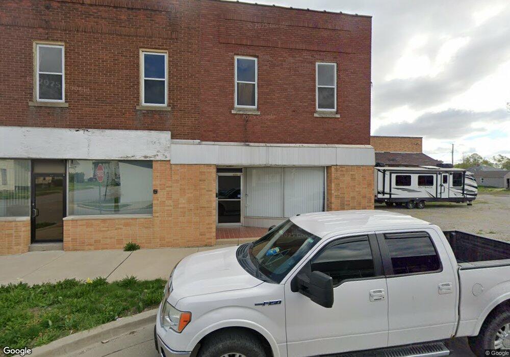 700 Pulaski St unit 708, Lincoln, IL 62656 - photo 1