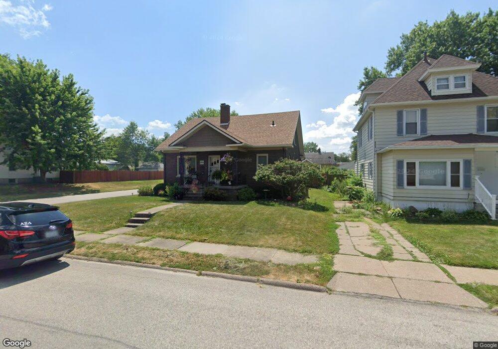 1901 W 17th St, Davenport, IA 52804 - photo 1