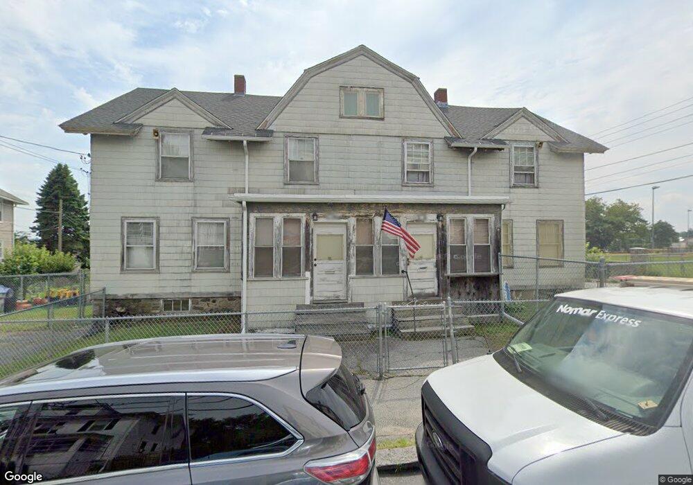 214 Saratoga St unit 216, Lawrence, MA 01841 - photo 1