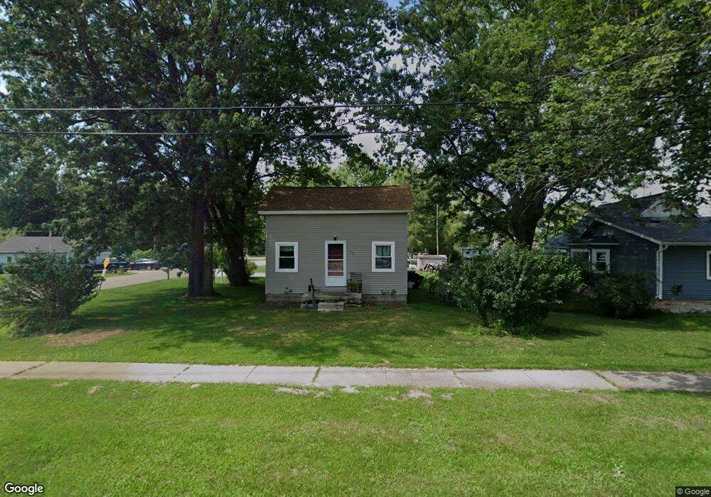 903 N Cass Ave, Vassar, MI 48768 - photo 1