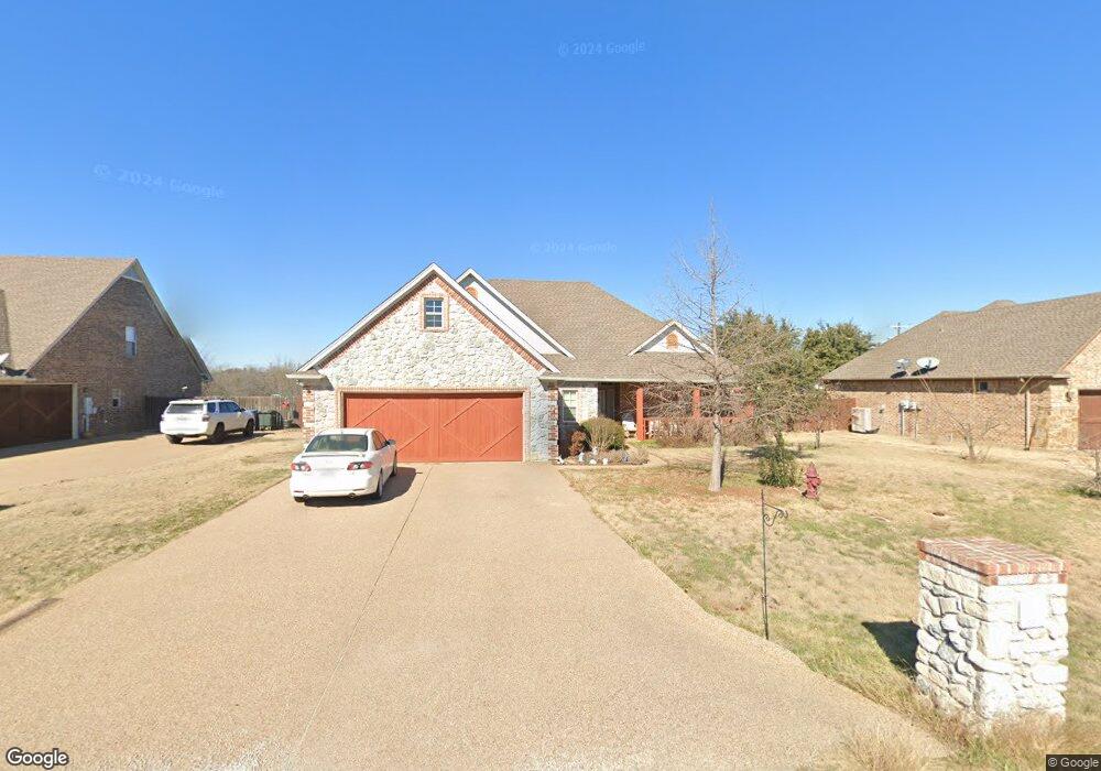 2720 Willow Ridge Cir, Granbury, TX 76049 - photo 1