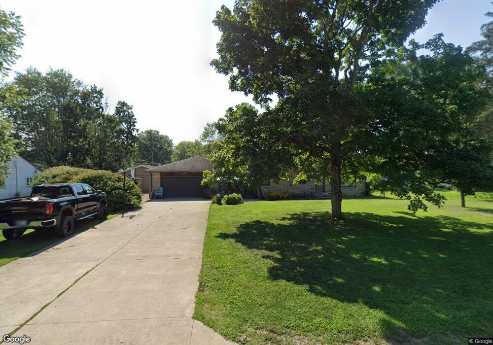 3438 Sycamore Dr, Columbus, IN 47203 - photo 1