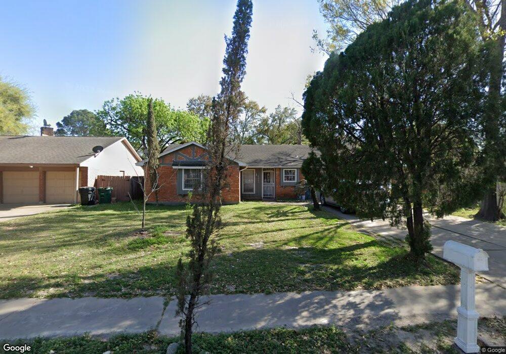 6023 Victory Dr, Houston, TX 77088 - photo 1