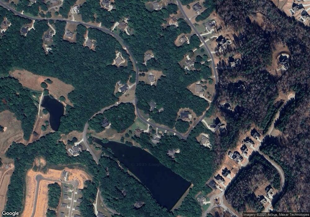 811 Antrim Glen Rd, Hoschton, GA 30548 - photo 1