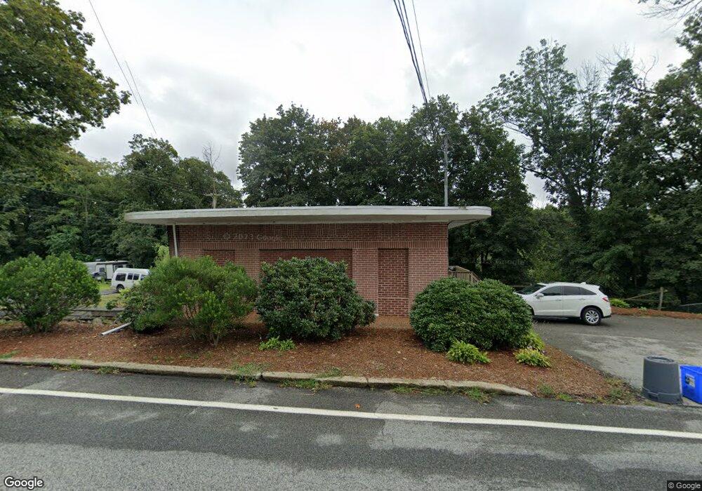 173 School St, North Smithfield, RI 02896 - photo 1