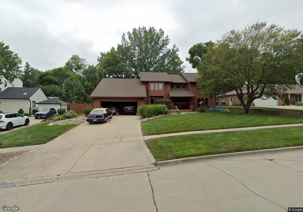716 38th St, West Des Moines, IA 50265 - photo 1
