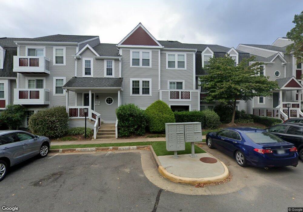 12895 Grays Pointe Rd unit 95C, Fairfax, VA 22033 - photo 1