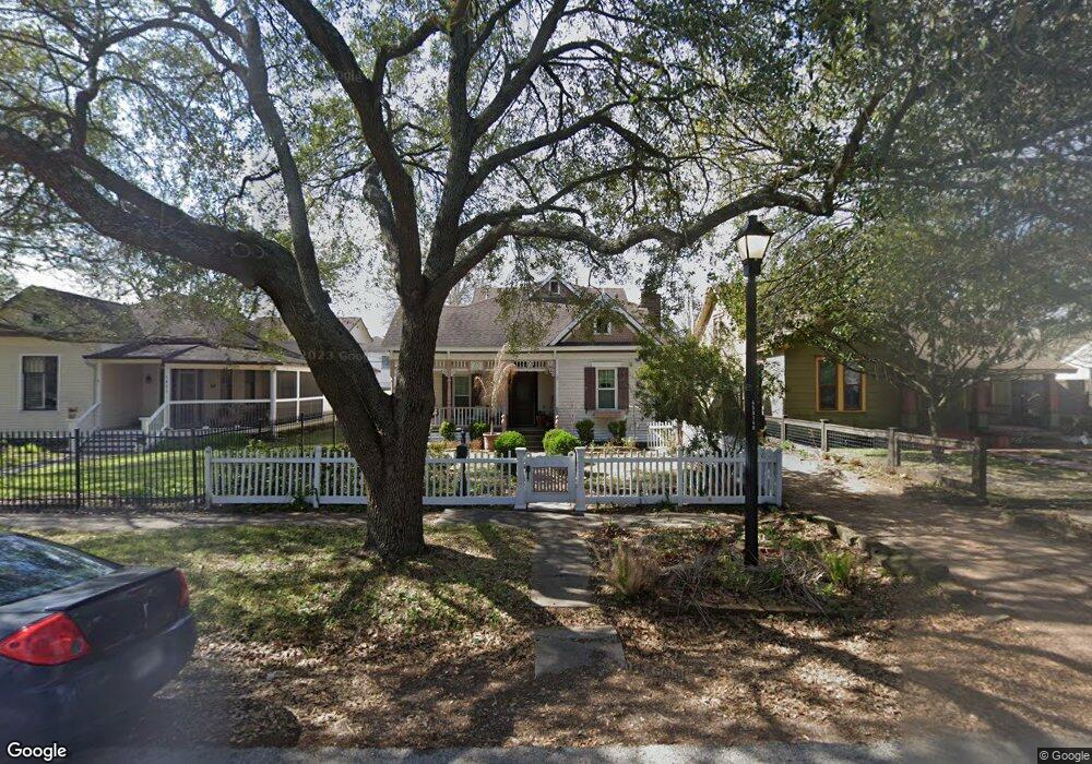 1823 Columbia St, Houston, TX 77008 - photo 1