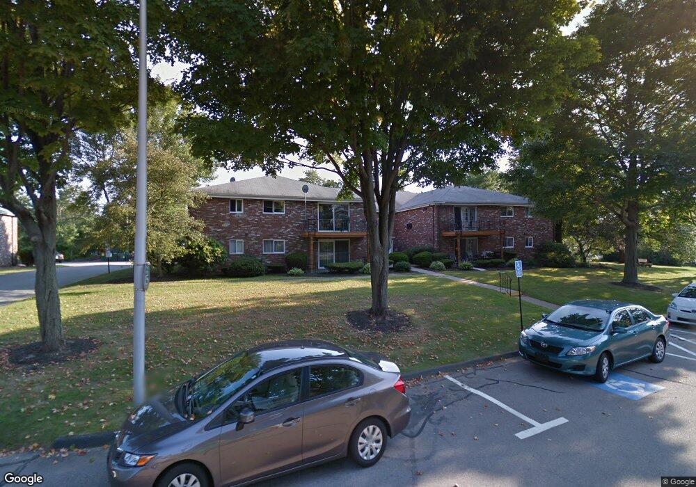 23 Fountain Ln unit 23,4, South Weymouth, MA 02190 - photo 1