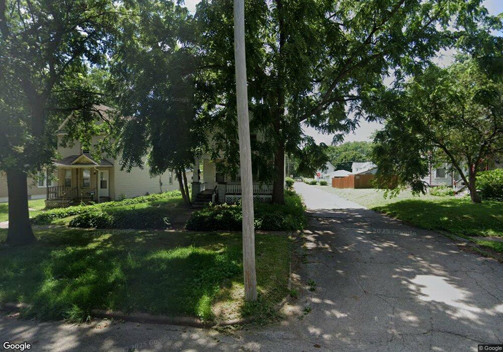 2349 1/2 W 2nd St unit 2, Davenport, IA 52802 - photo 1