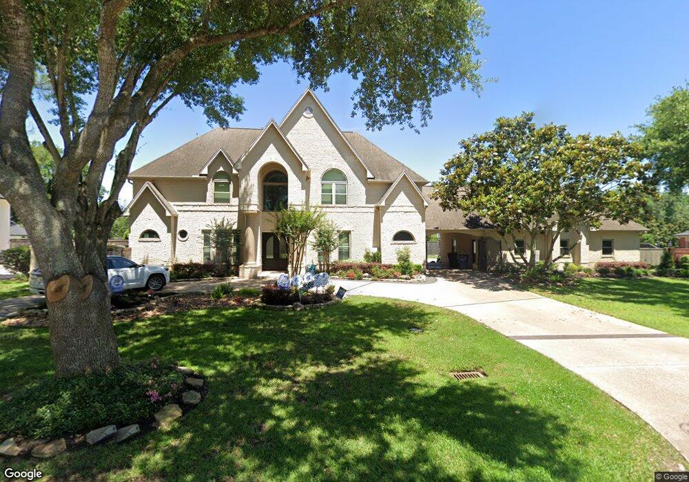 402 Fieldcreek Dr, Friendswood, TX 77546 - photo 1