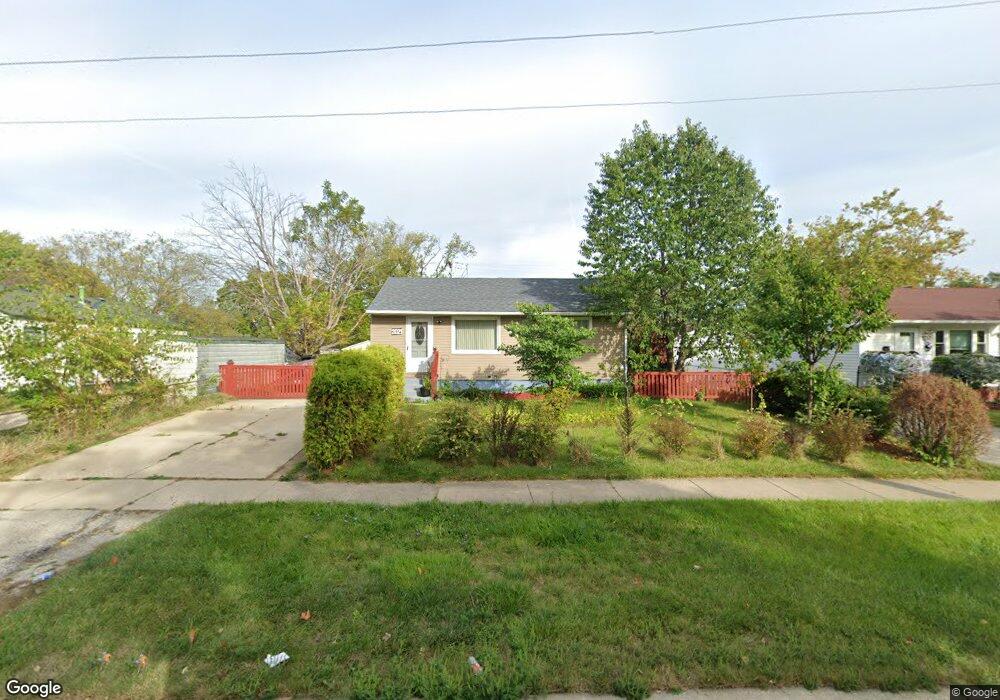 2021 N Mcaree Rd, Waukegan, IL 60087 - photo 1